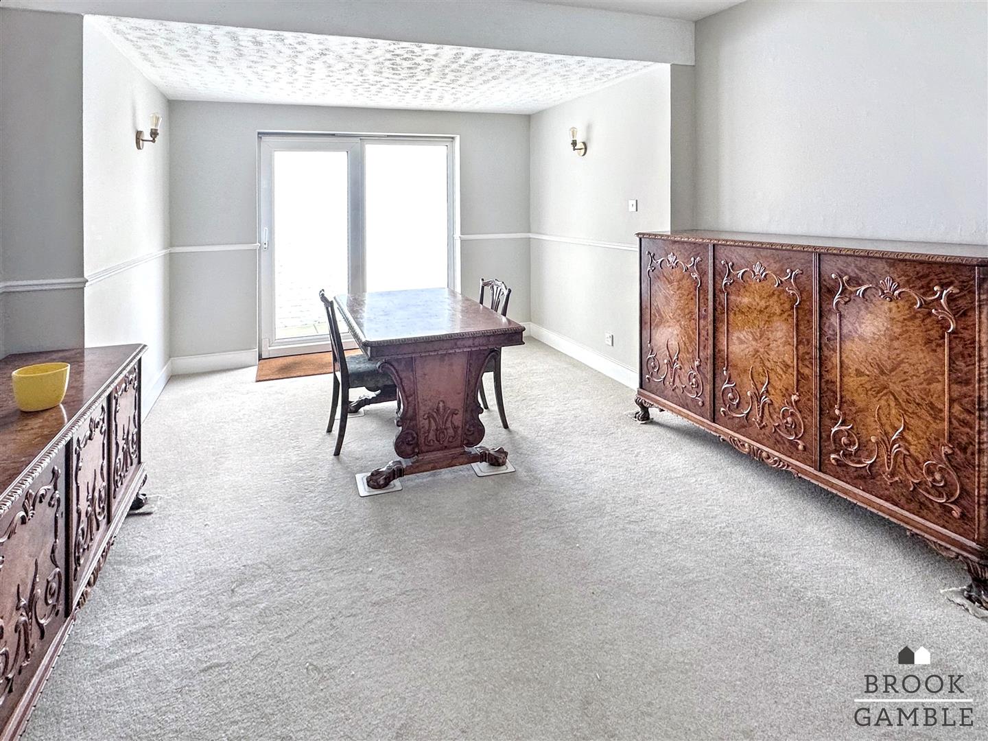 4 Bedroom House - Mid Terrace. Redoubt Road in Eastbourne,  9